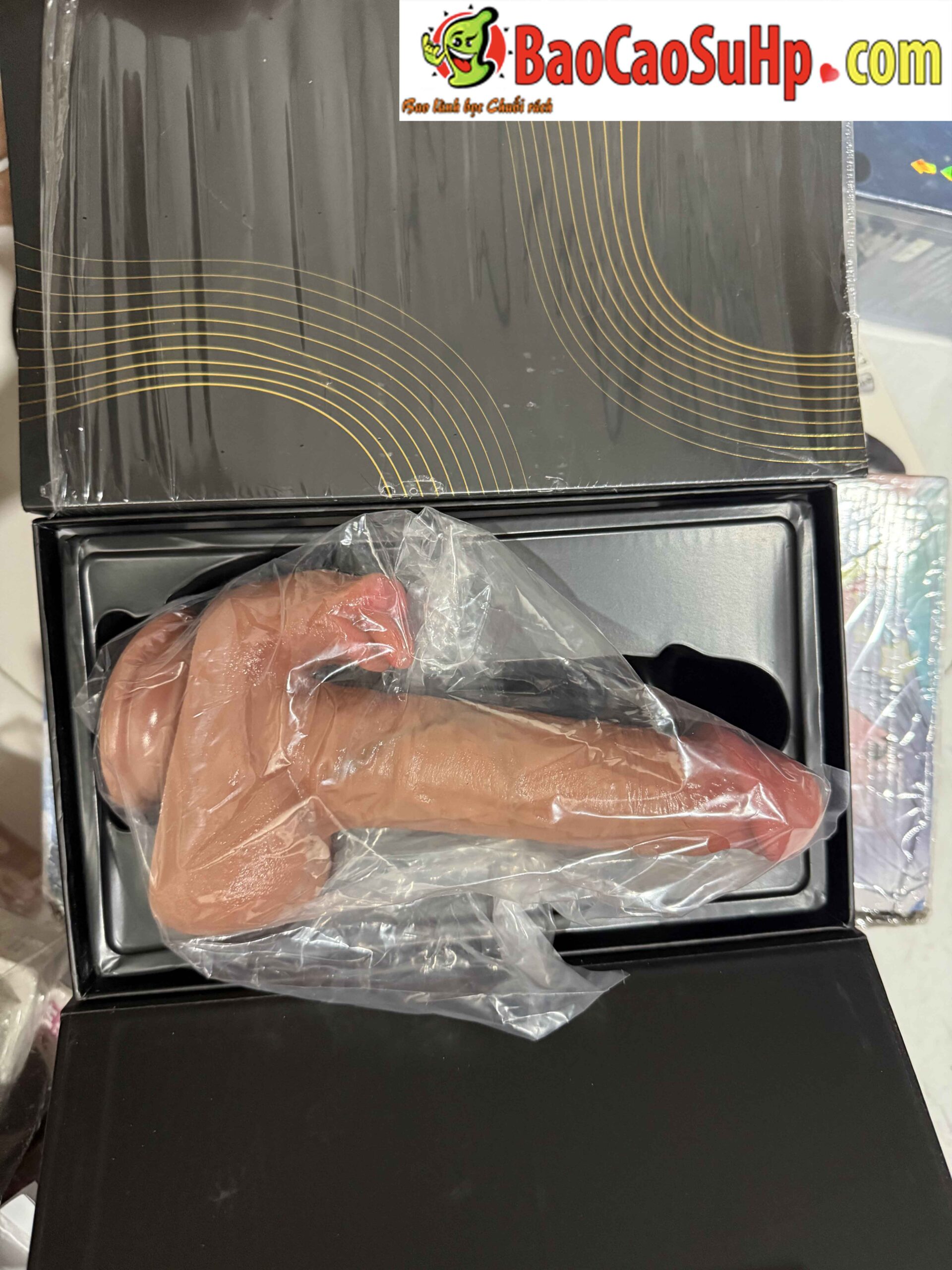 Duong vat gia full silicone gan noi dong dat luoi liem xoay rung thut Sean 1 1 scaled - Dương vật giả full silicone gân nổi đóng đất lưỡi liếm xoay rung thụt Sean