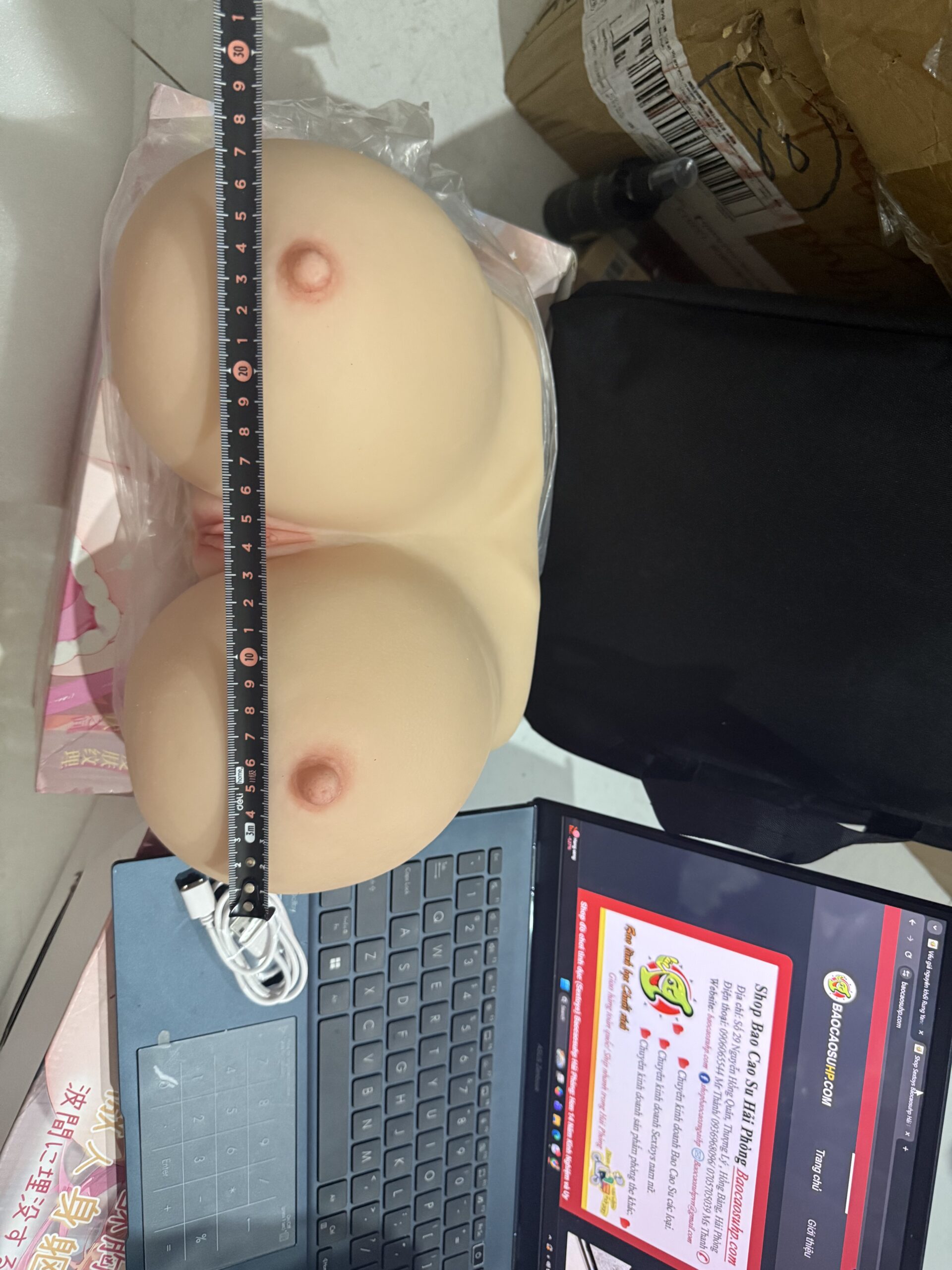 Veu gia nguyen khoi Rung Yano Hatsuna 5 scaled - Vếu giả nguyên khối Rung Yano Hatsuna 2in1 âm đạo và hậu môn béo múp lõi siêu mềm 4,2kg