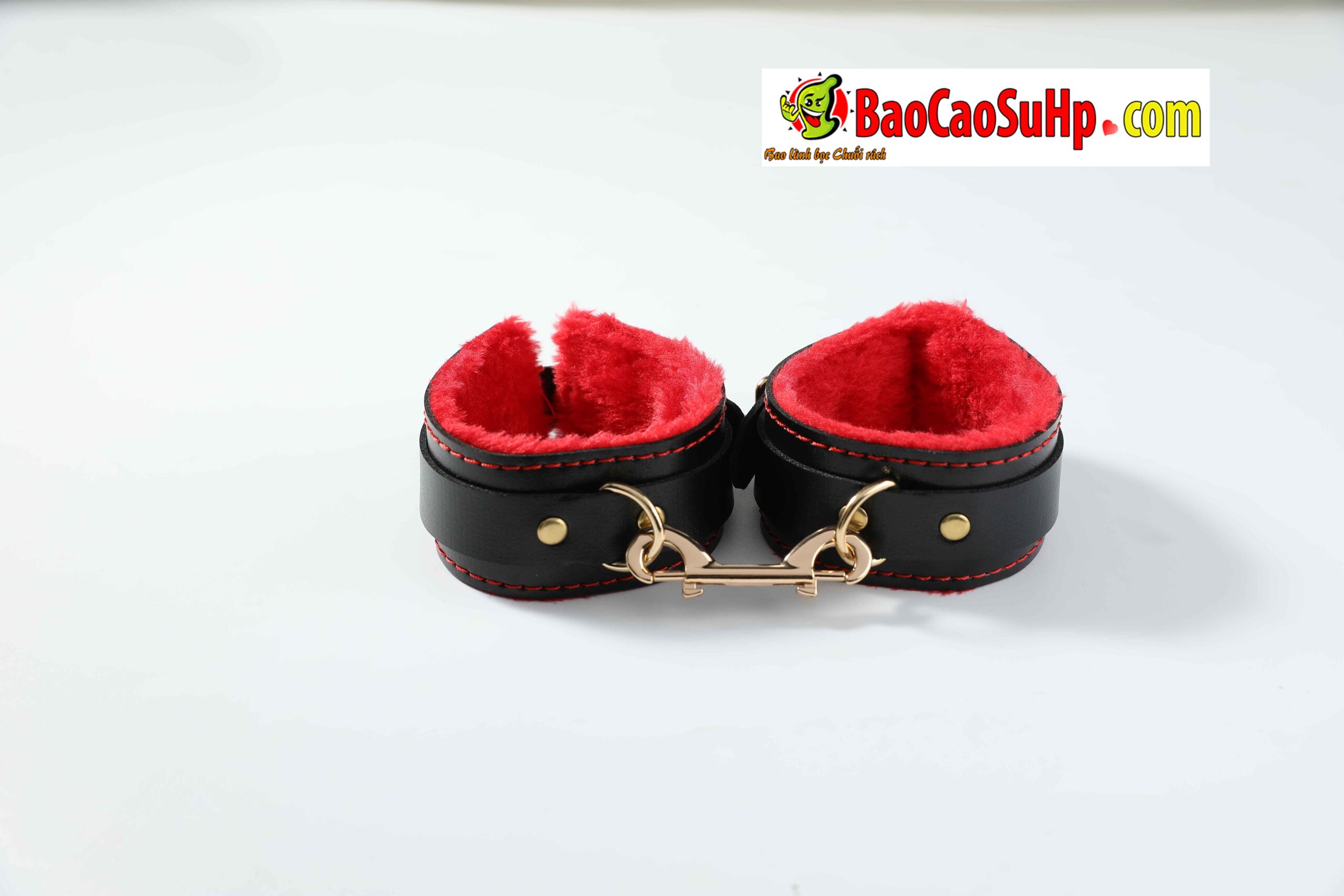 834A8056 scaled - Bộ Đồ Chơi Tình Dục BDSM Warden 8 Món MizzZee: Khám Phá Giới Hạn, Đánh Thức Đam Mê