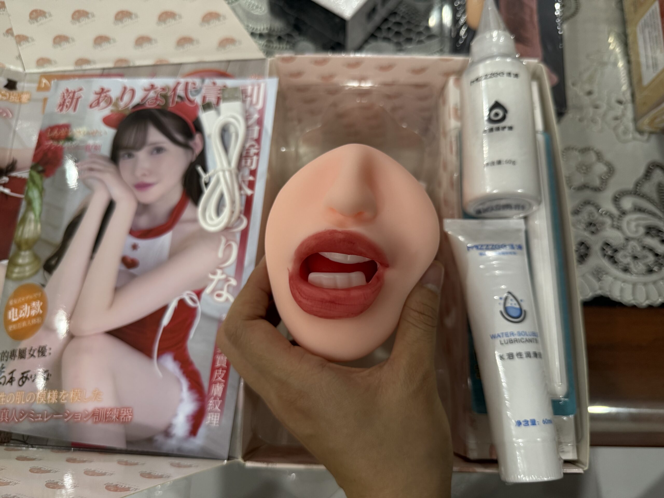 Mieng gia nguyen khoi Hashimoto Arina liem rung 800g TPE cao cap 1 scaled - Miệng giả nguyên khối Hashimoto Arina liếm rung 800g TPE cao cấp