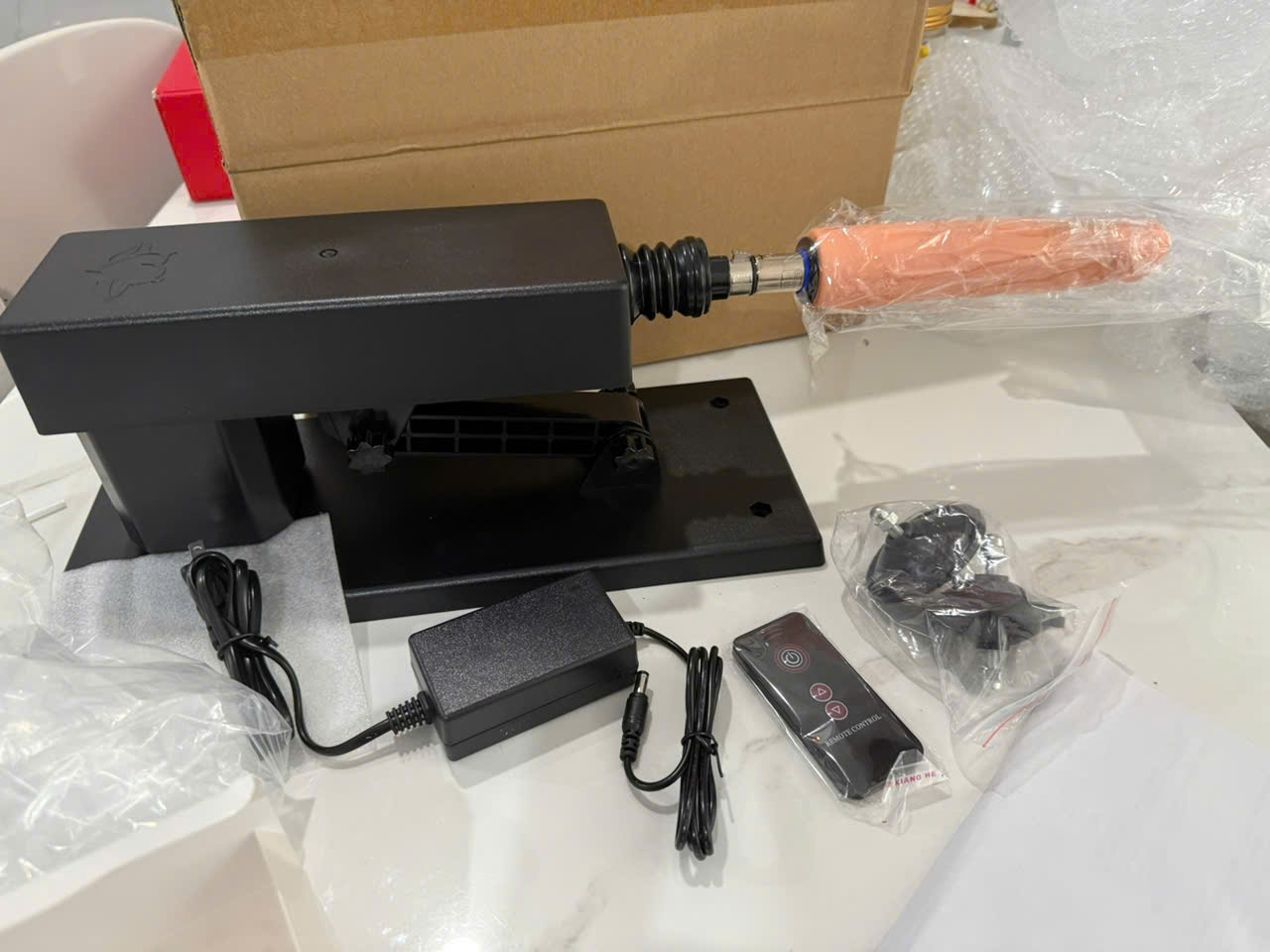 z7004523669679 375912ed5e1a7b83dc4f53ea4c12a0ab - Dương vật giả súng thần công jiuai Preston thụt giật mạnh mẽ